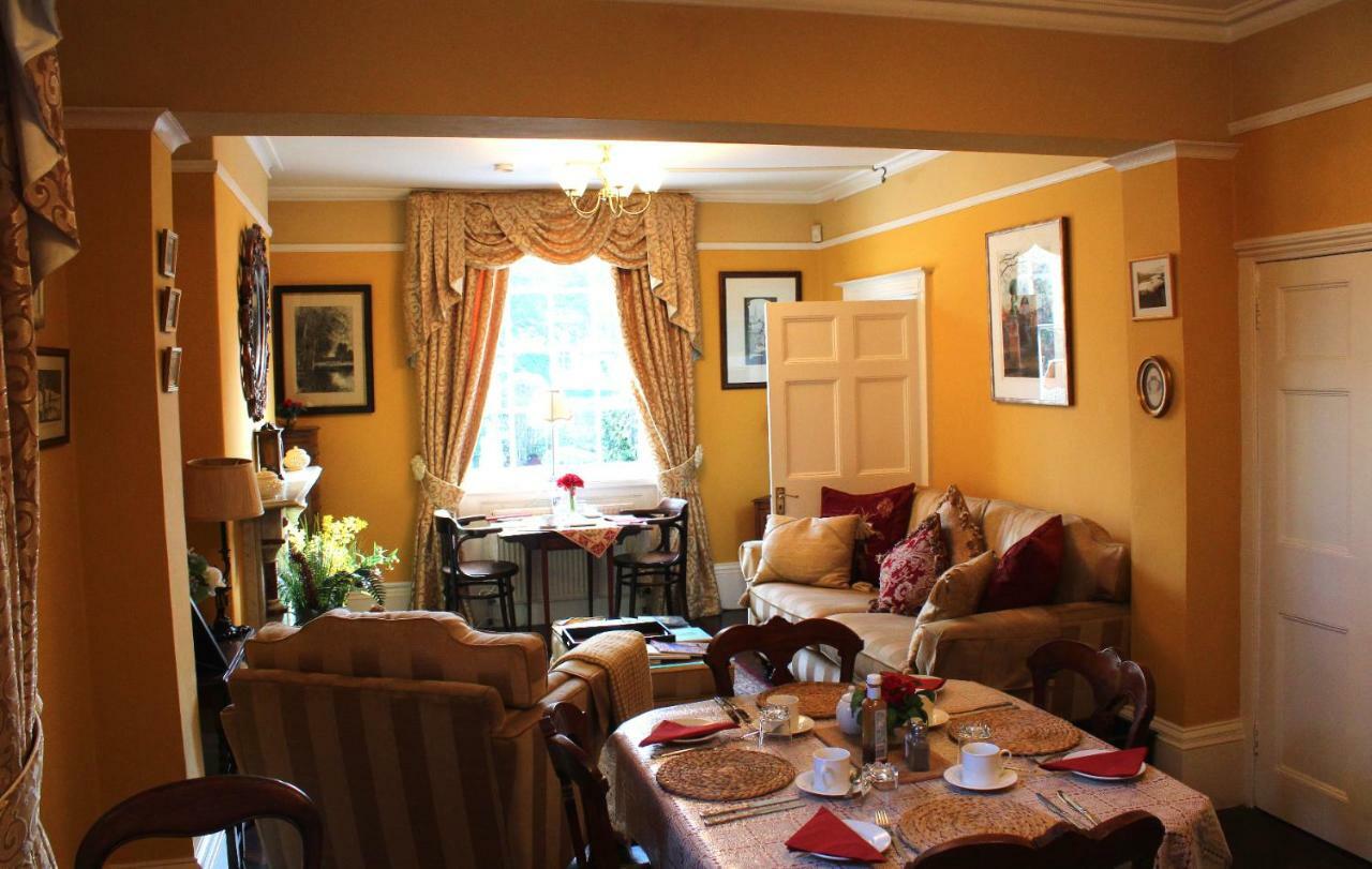 Couette-café Holly House And